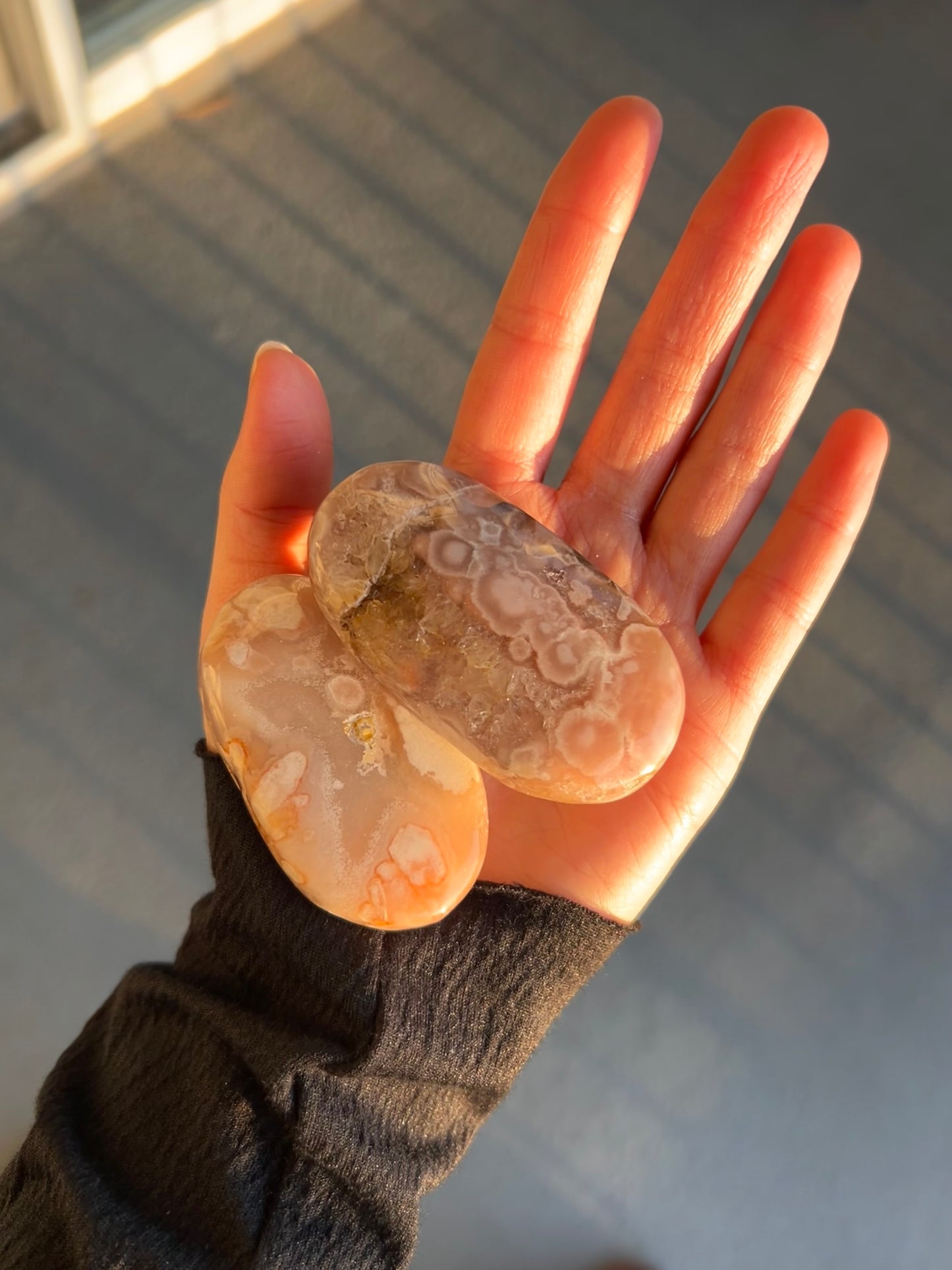 Flower Agate Palm Stone